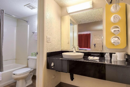 Motel 6 Los Angeles -Hacienda Heights image 40